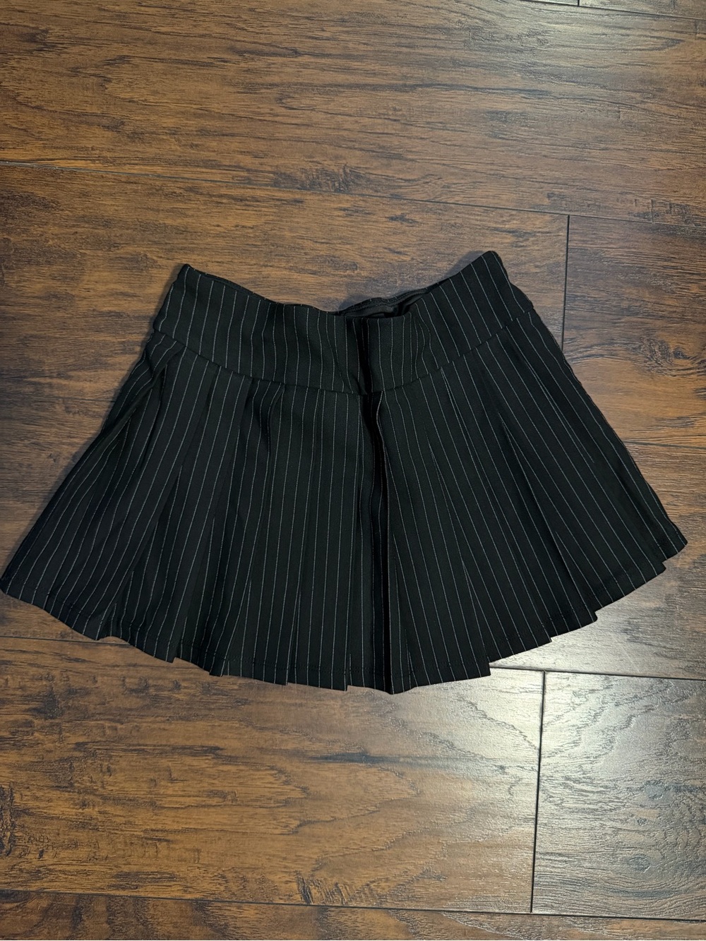Women's Black Pinstripe Pleated Miniskirt